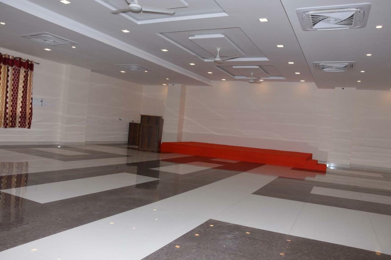 Salem Regency - A Business Stay Экстерьер фото