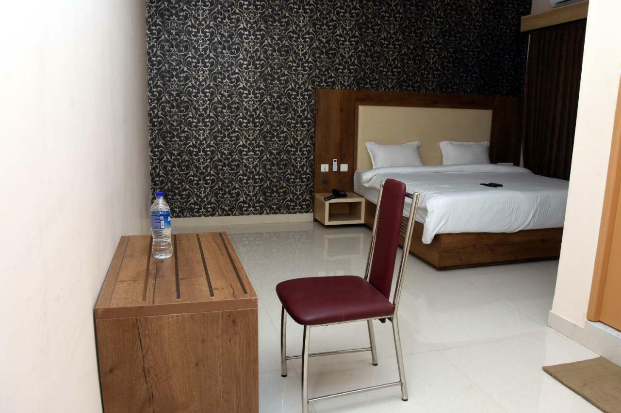 Salem Regency - A Business Stay Экстерьер фото